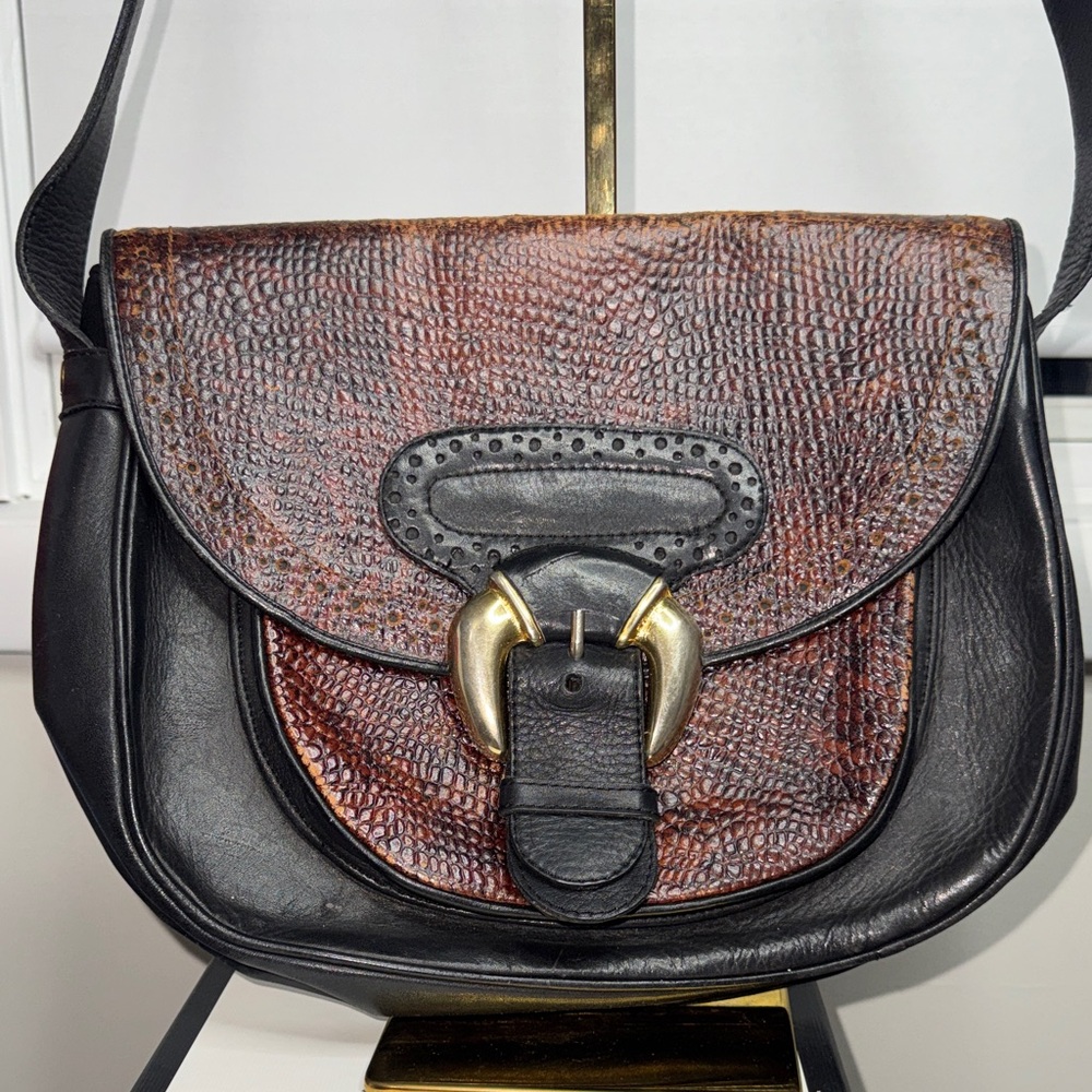 Chic leather Black and Brown Crossbody Bag